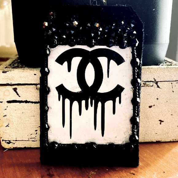 Designer Inspired Swarovski Crystal Gift Tags, Bags Tags, Wine Tags, Ornaments - Picture 4 of 8